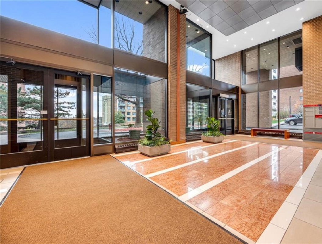 Lobby — The Highlands, Ottawa, Toronto