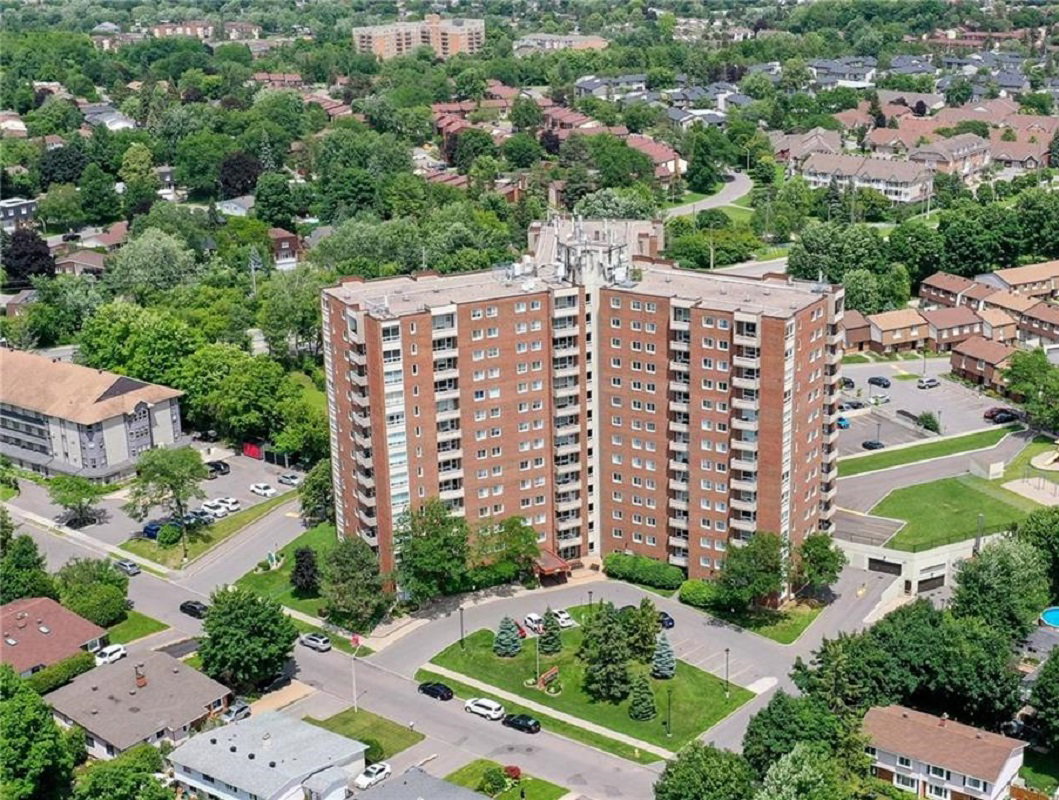 899A-915 Elmsmere Rd, Hillsview Place Condominiums