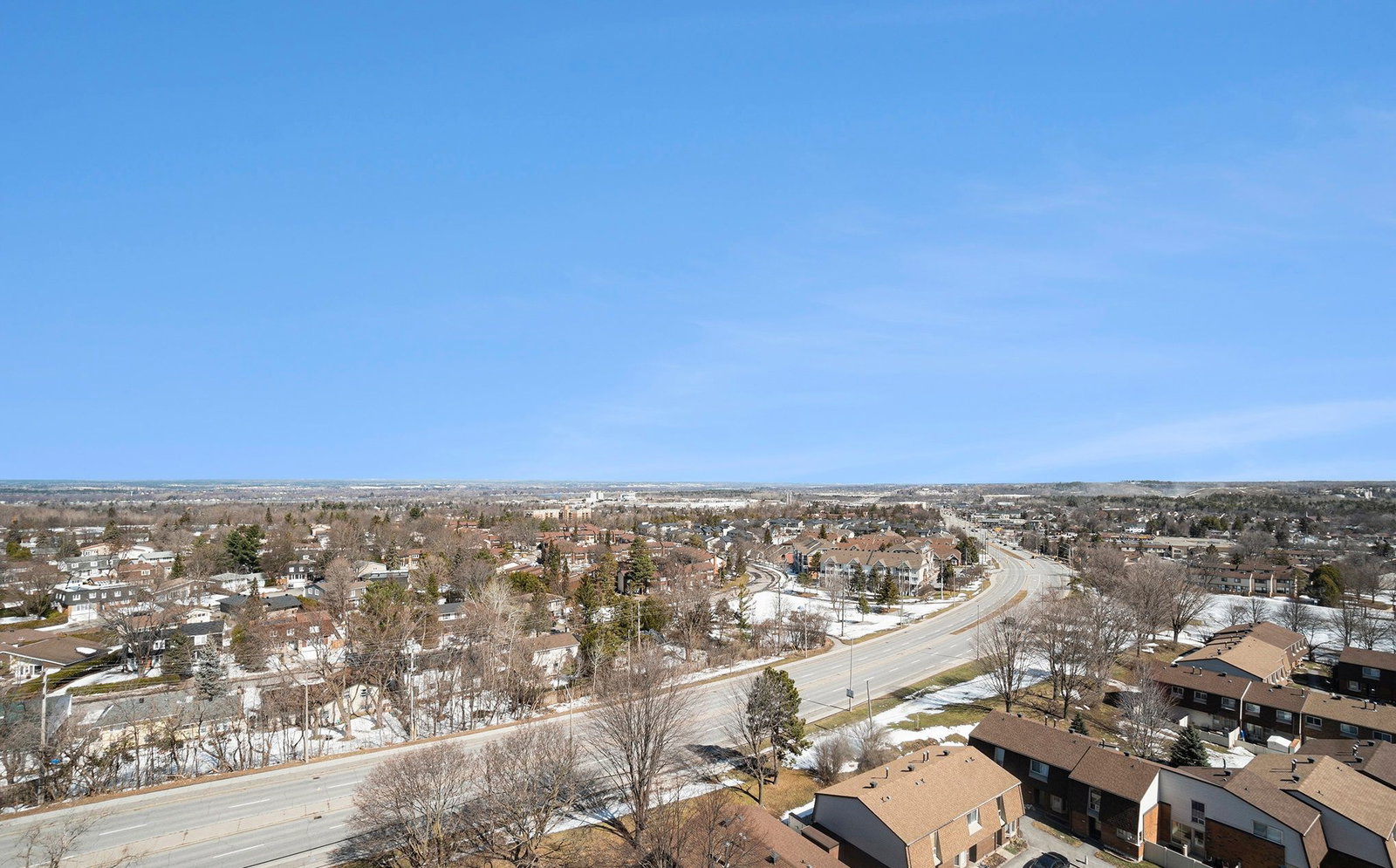 899A-915 Elmsmere Rd, Hillsview Place Condominiums, Skyline