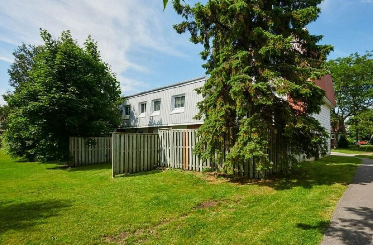 The Rockery Private Townhouses, Ottawa, Toronto