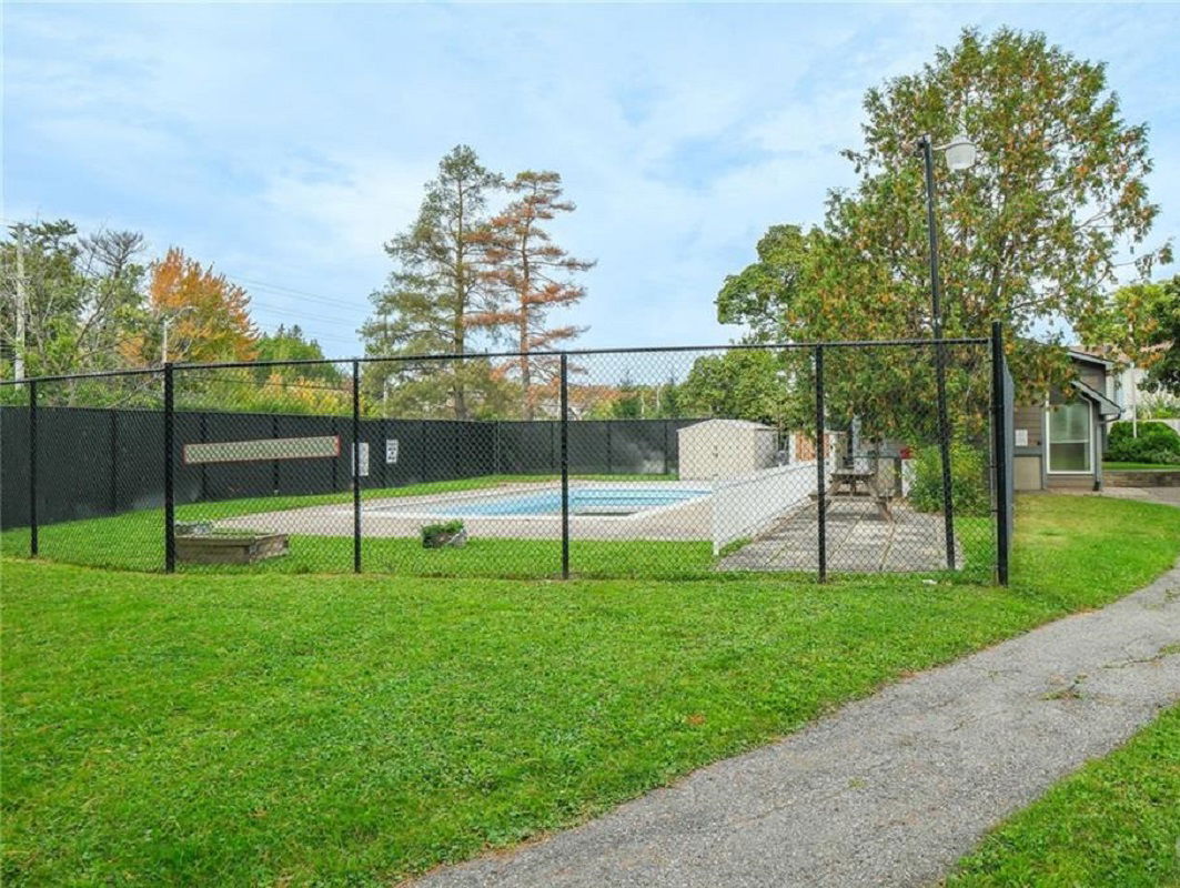 Pool — Park Place, Ottawa, Toronto