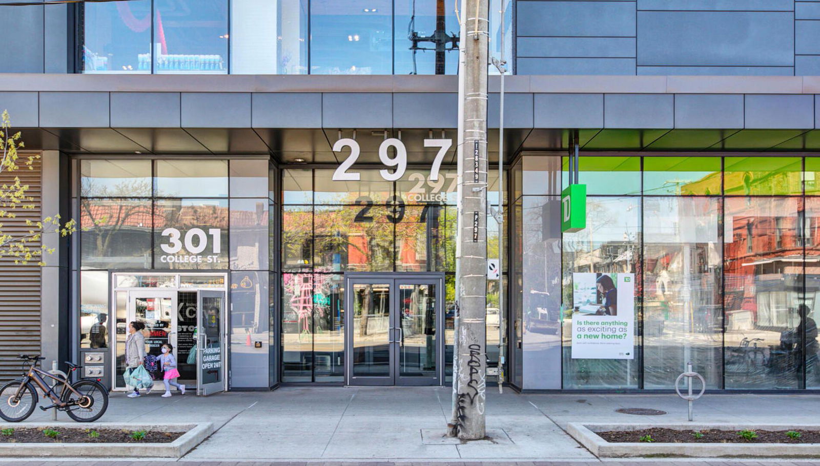 Entrance — The College Condo at Spadina, Downtown, Toronto