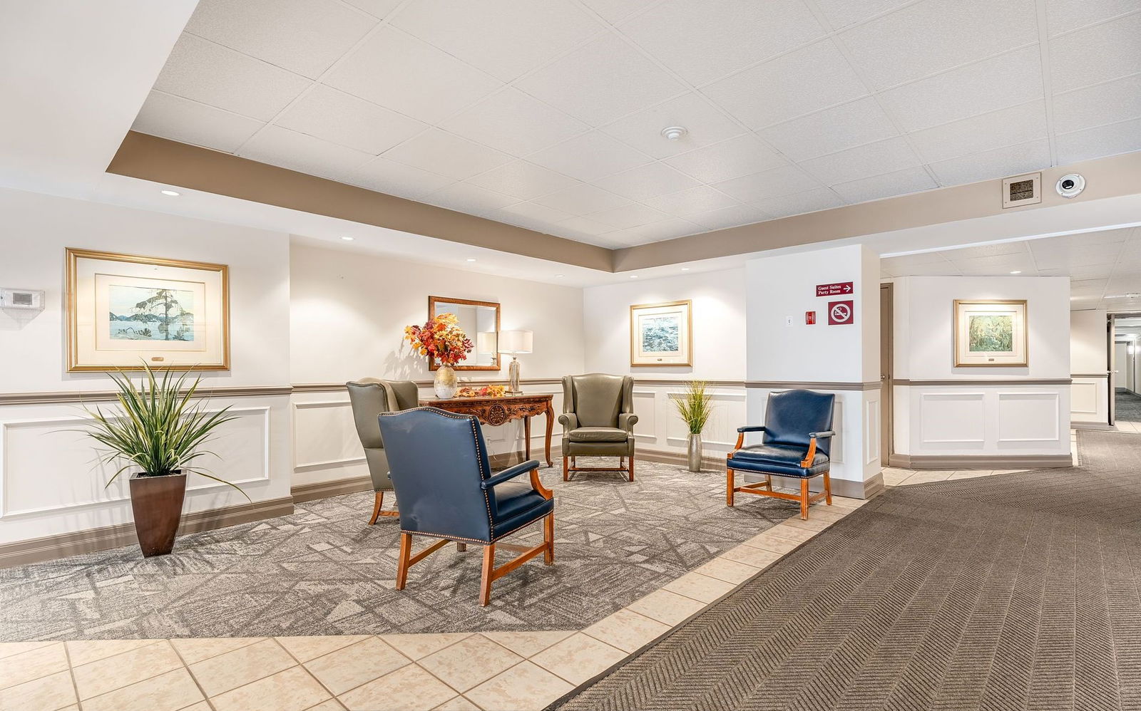 Lobby — Lassiter Terrace, Ottawa, Toronto