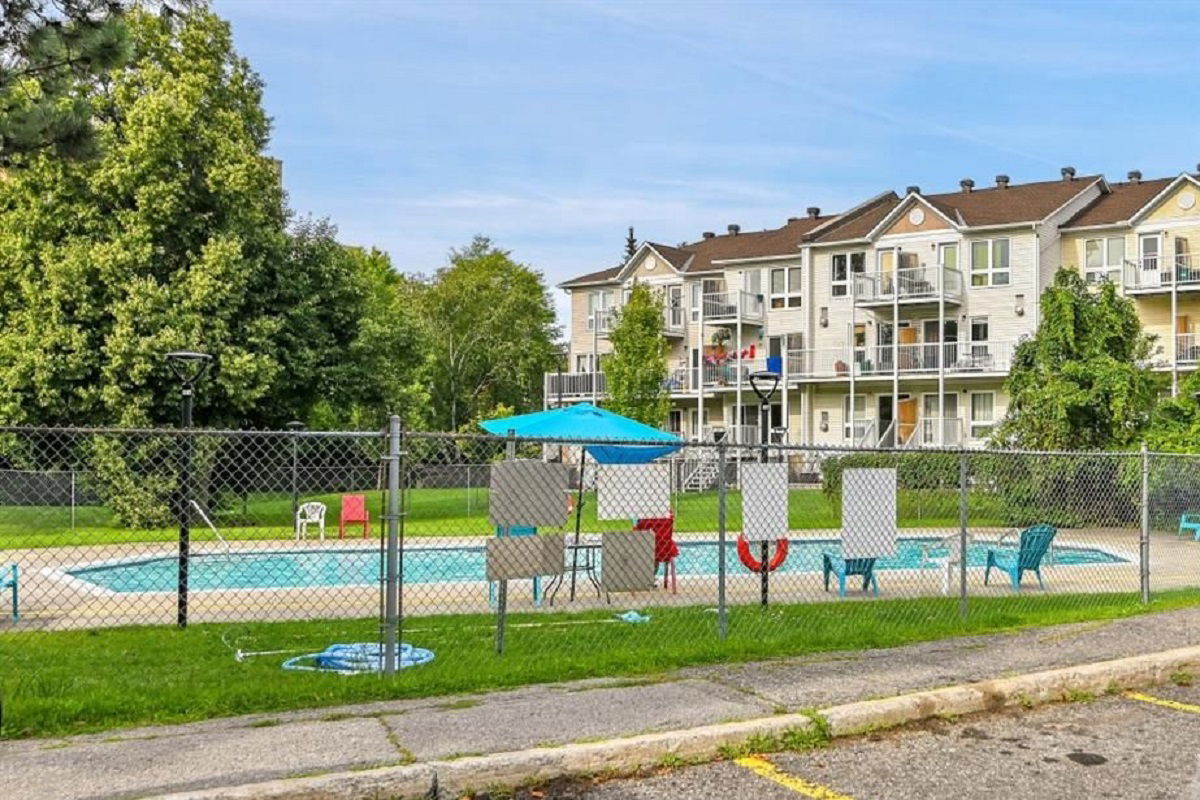 Pool — Lassiter Terrace, Ottawa, Toronto