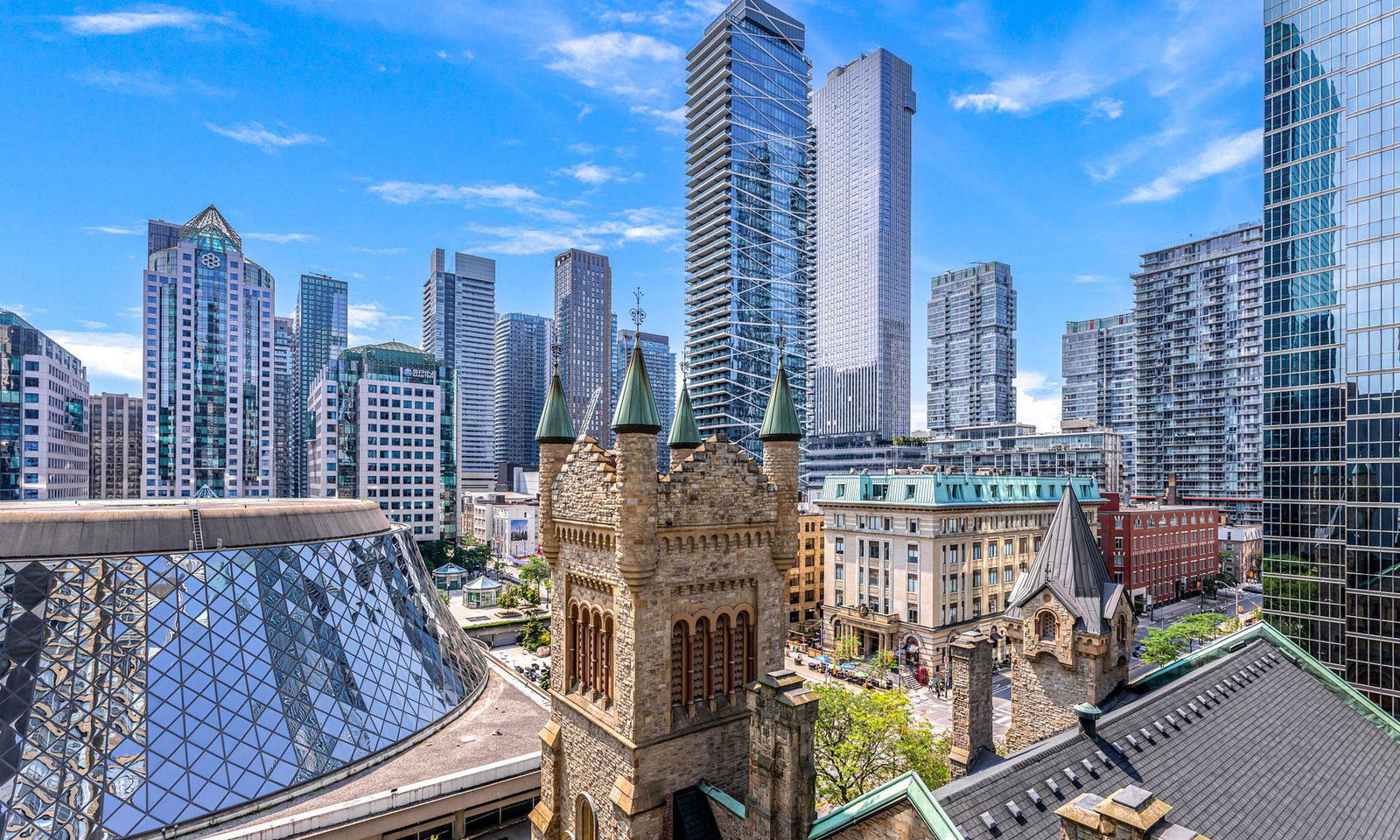 Symphony Place, Downtown, Toronto