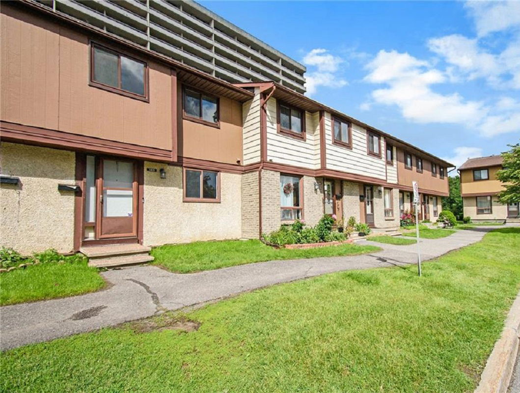 Ogilvie Court, Ottawa, Toronto