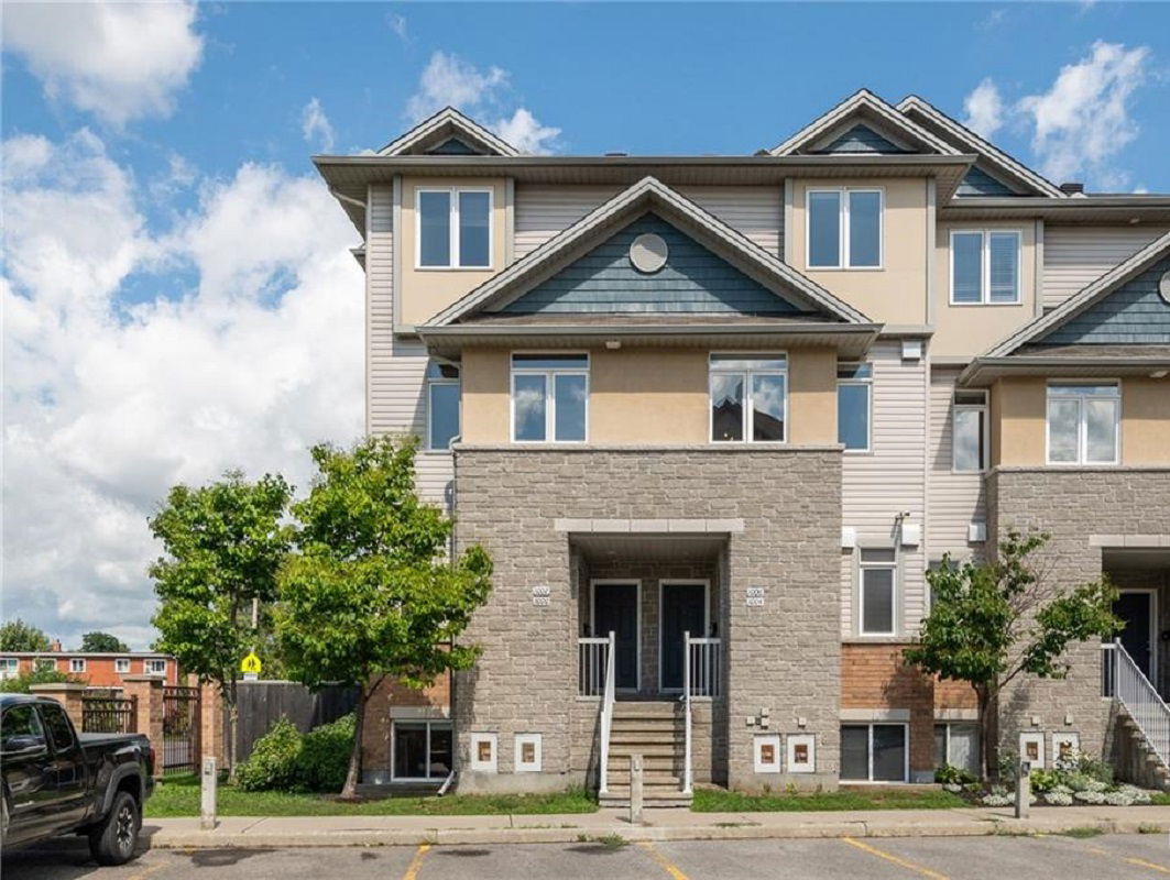 Redtail Private Townhomes, Ottawa, Toronto