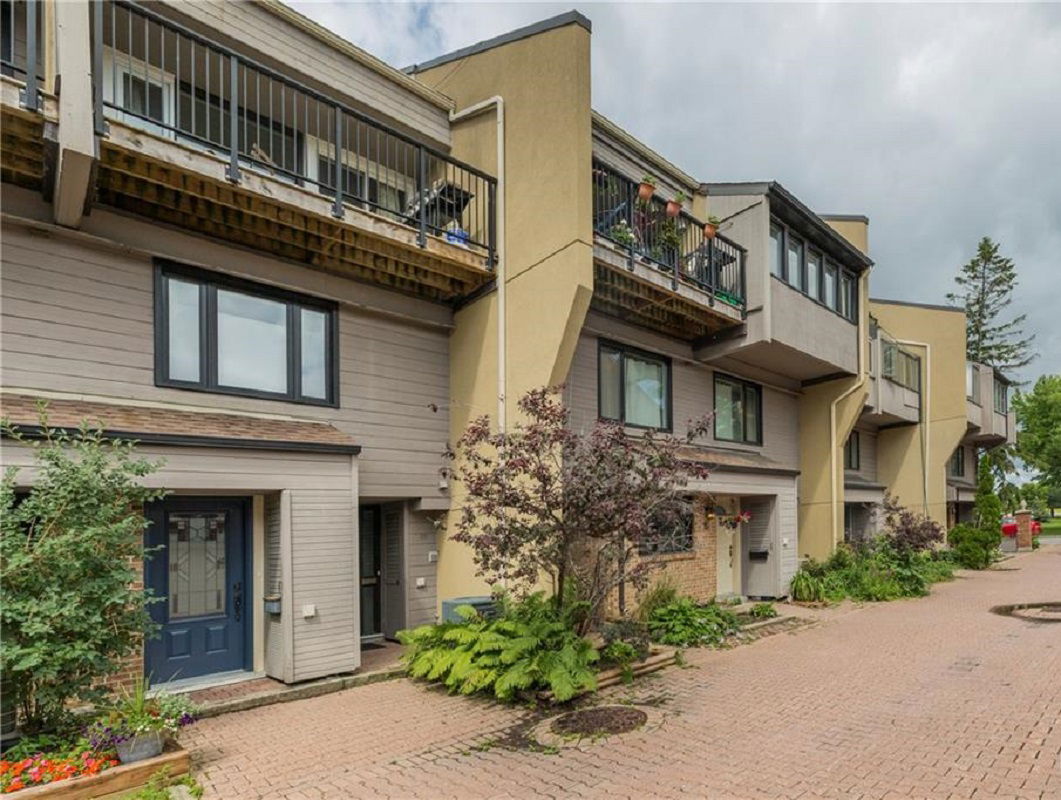 Cathcart Mews, Ottawa, Toronto