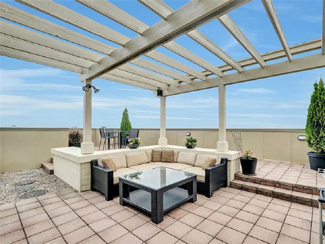 Rooftop Deck — 400 Laurier Avenue East Condos, Ottawa, Toronto