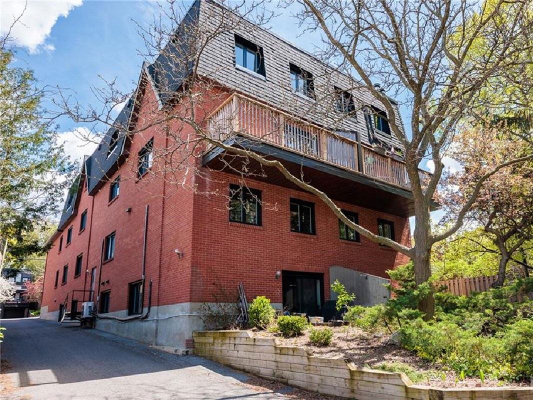 Exterior Side — 222 Russell Avenue Condos, Ottawa, Toronto
