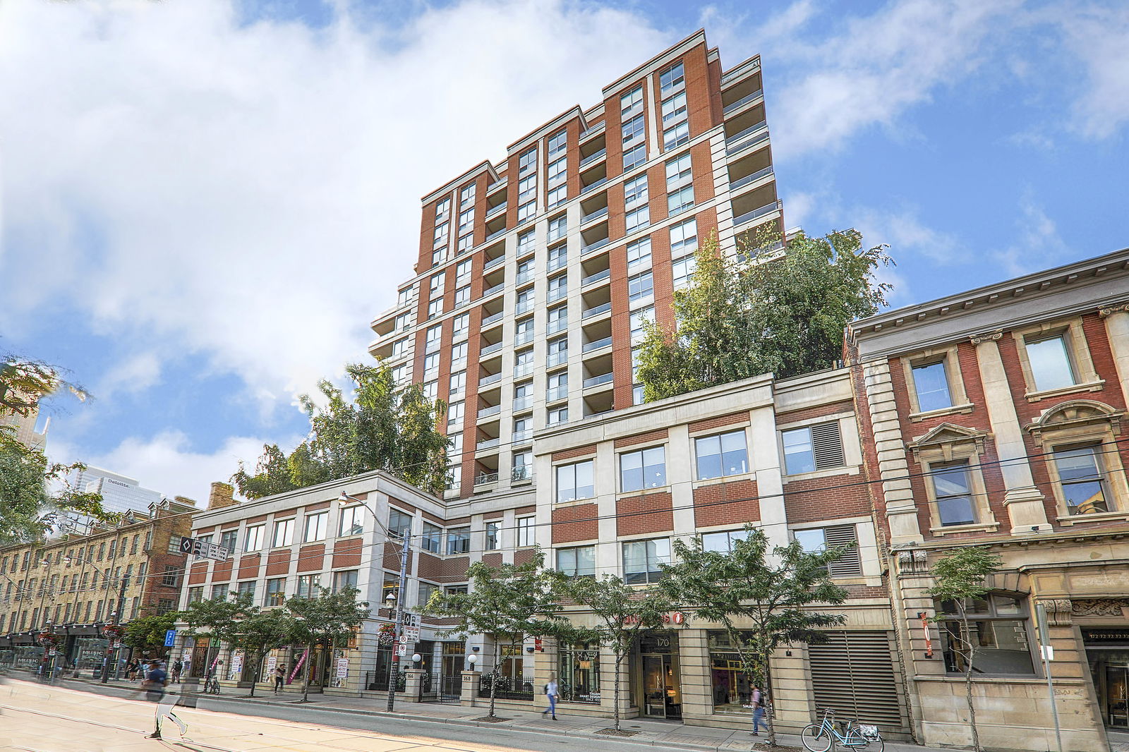 Exterior — King George Square, Downtown, Toronto