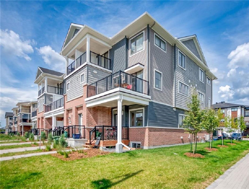 Exterior Side — Blackstone South, Ottawa, Toronto