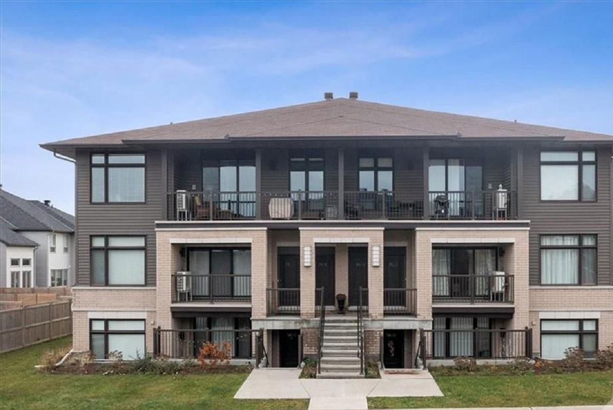 Fernbank Crossing, Ottawa, Toronto