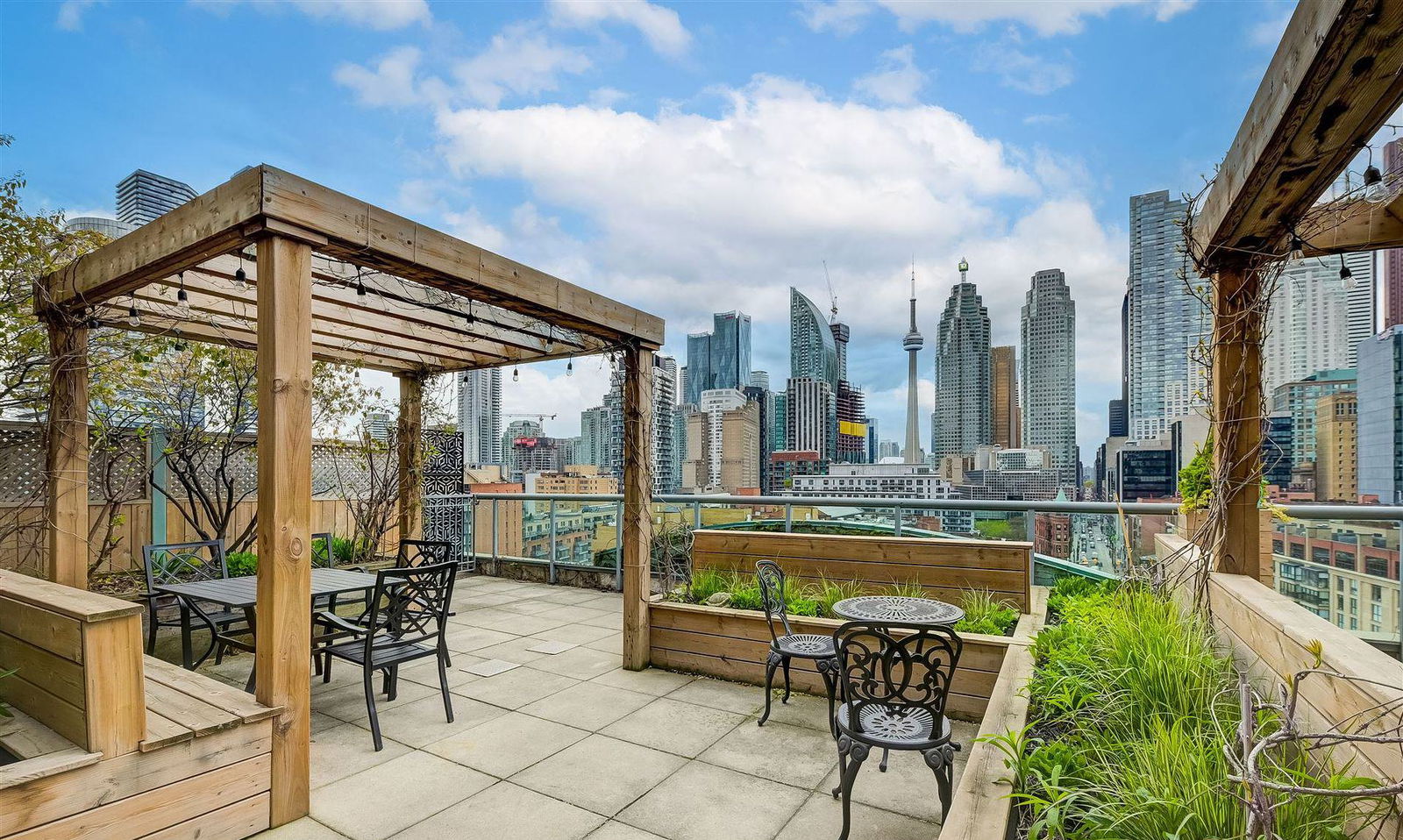 Rooftop Deck — New Times Square, Downtown, Toronto