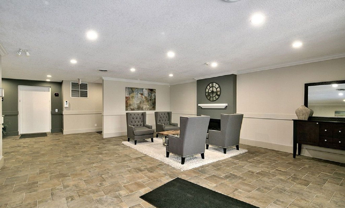 Lobby — Far Hills Lodges, The Blue Mountains, Toronto