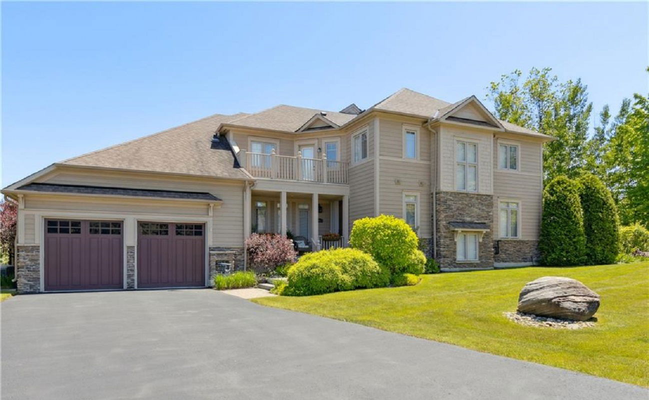 Lora Bay Villas, The Blue Mountains, Toronto