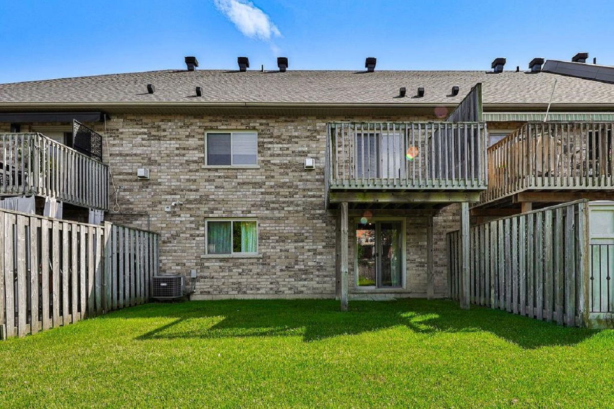 Southbrook on the Green, Hamilton, Toronto