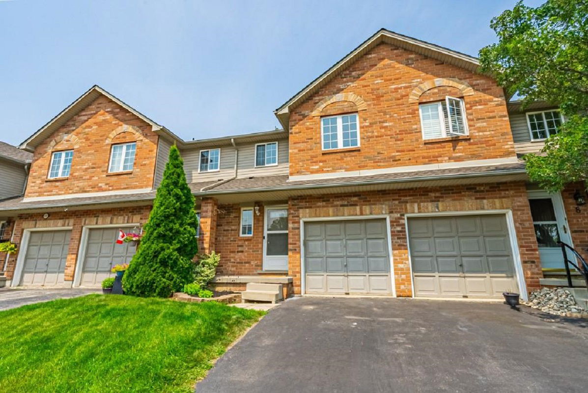 10 Beaverbrook Avenue, Hamilton, Toronto