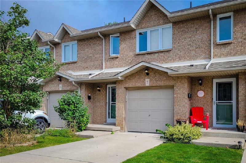 1809 Upper Wentworth