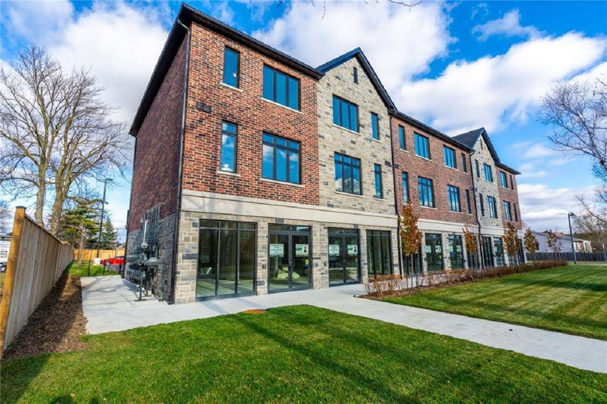 Heritage Place, Hamilton, Toronto