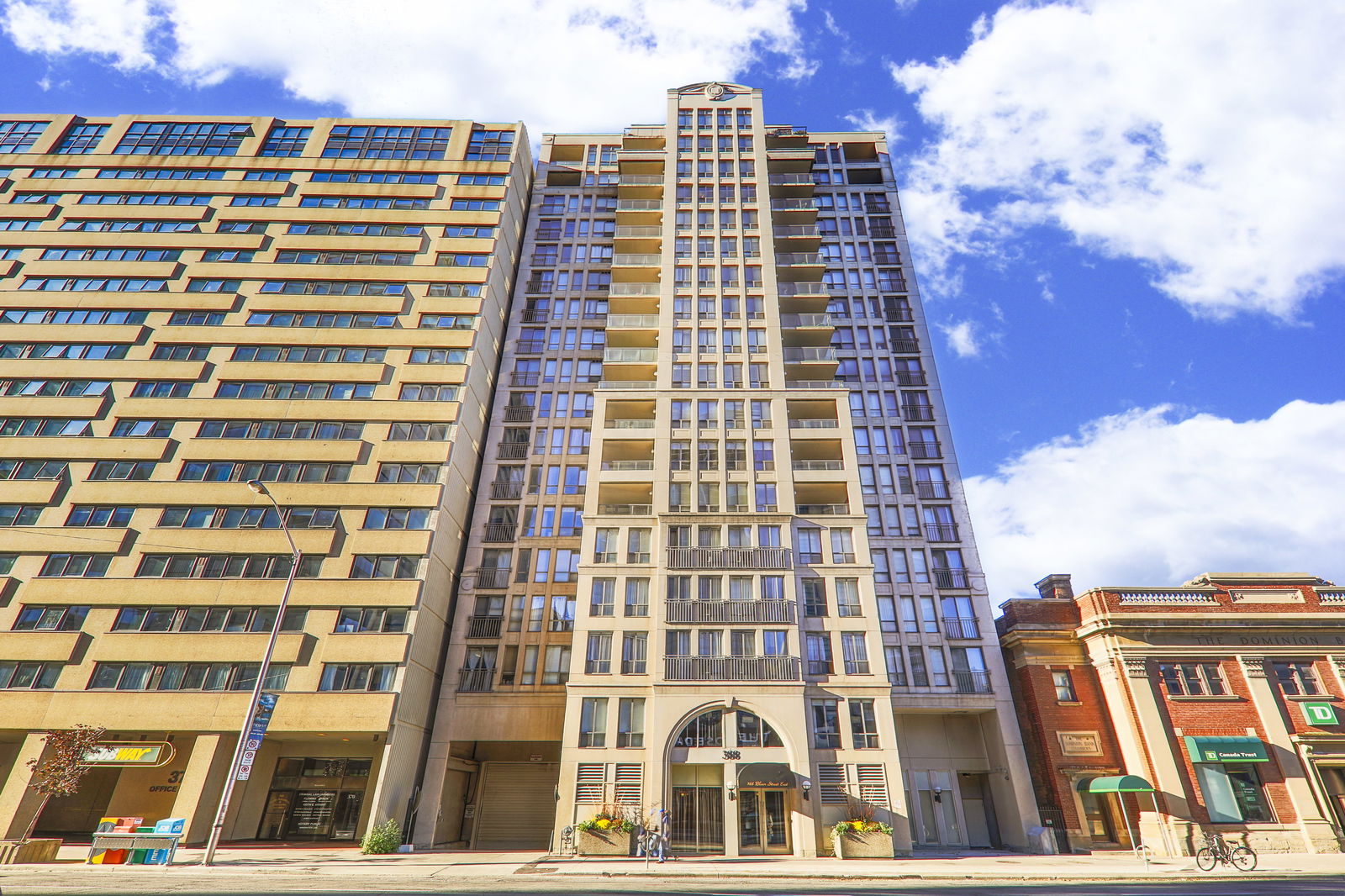 Exterior Facade — Rosedale Ravine Residences, Downtown, Toronto