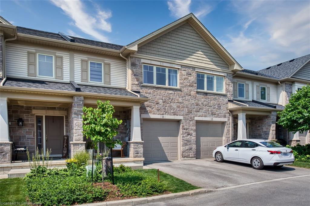 St. Thomas Walk, Hamilton, Toronto