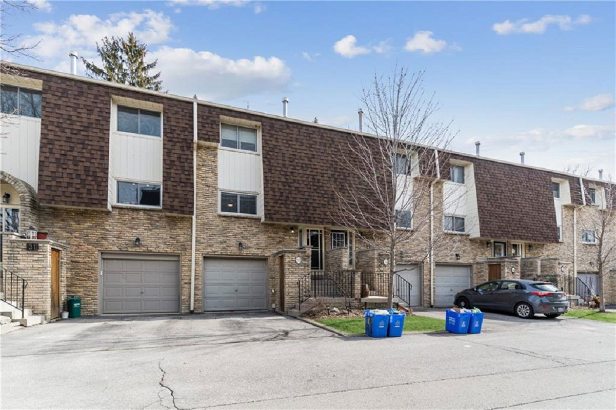 Melanie Crescent, Hamilton, Toronto