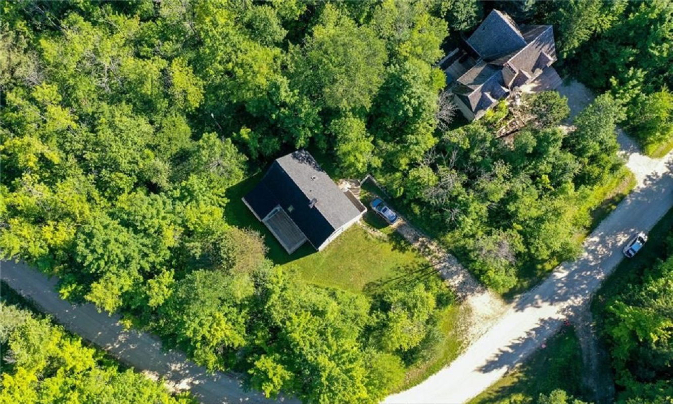 Mews Court Condos, Clearview, Toronto