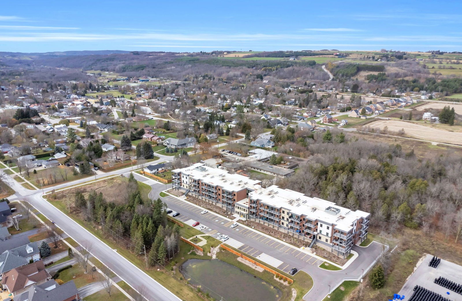 Exterior Side — Creemore Condos, Clearview, Toronto