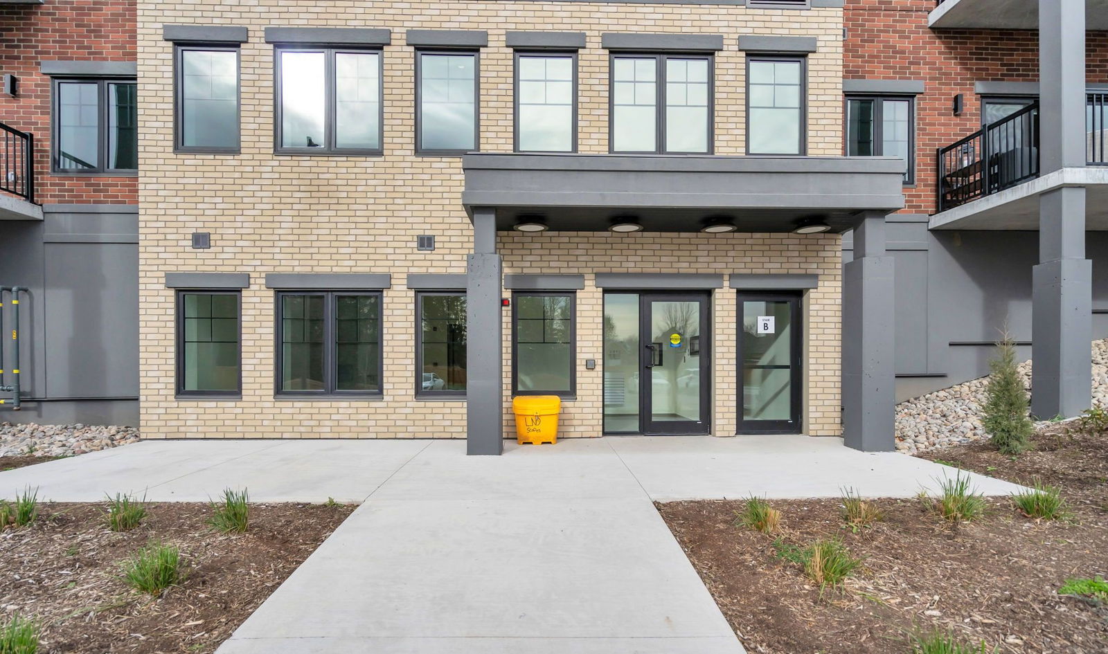 Entrance — Creemore Condos, Clearview, Toronto