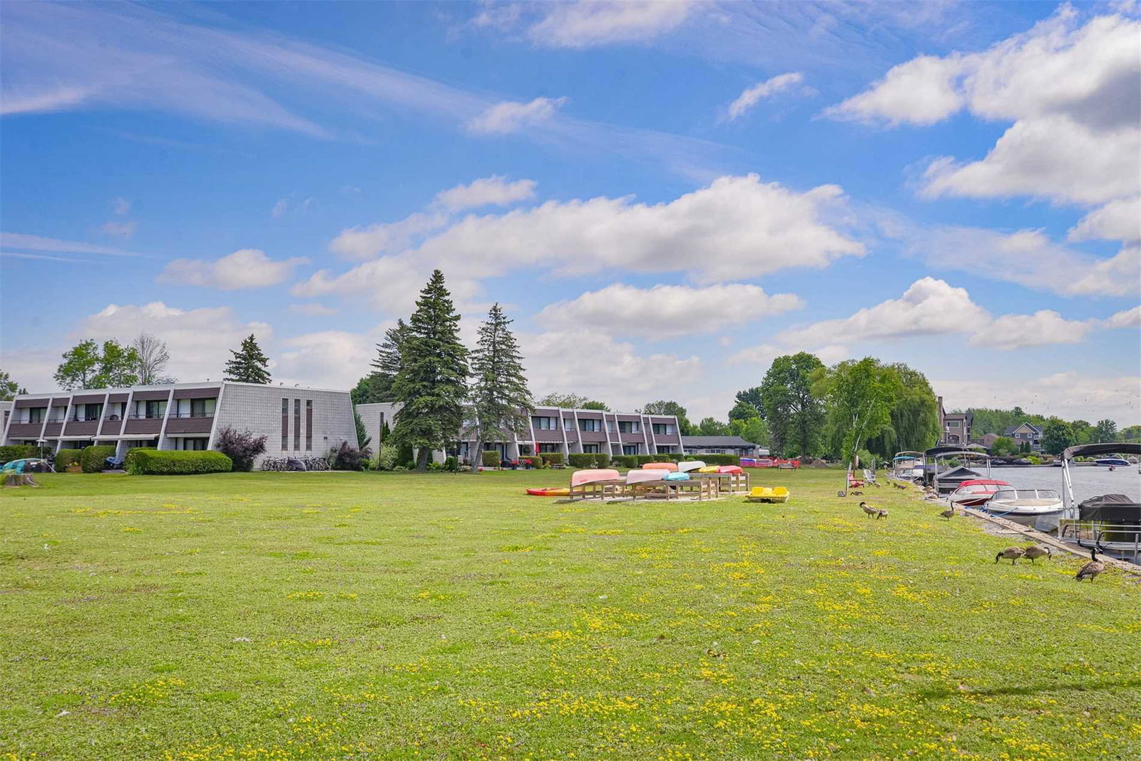 1 Paradise Condos, Ramara, Toronto