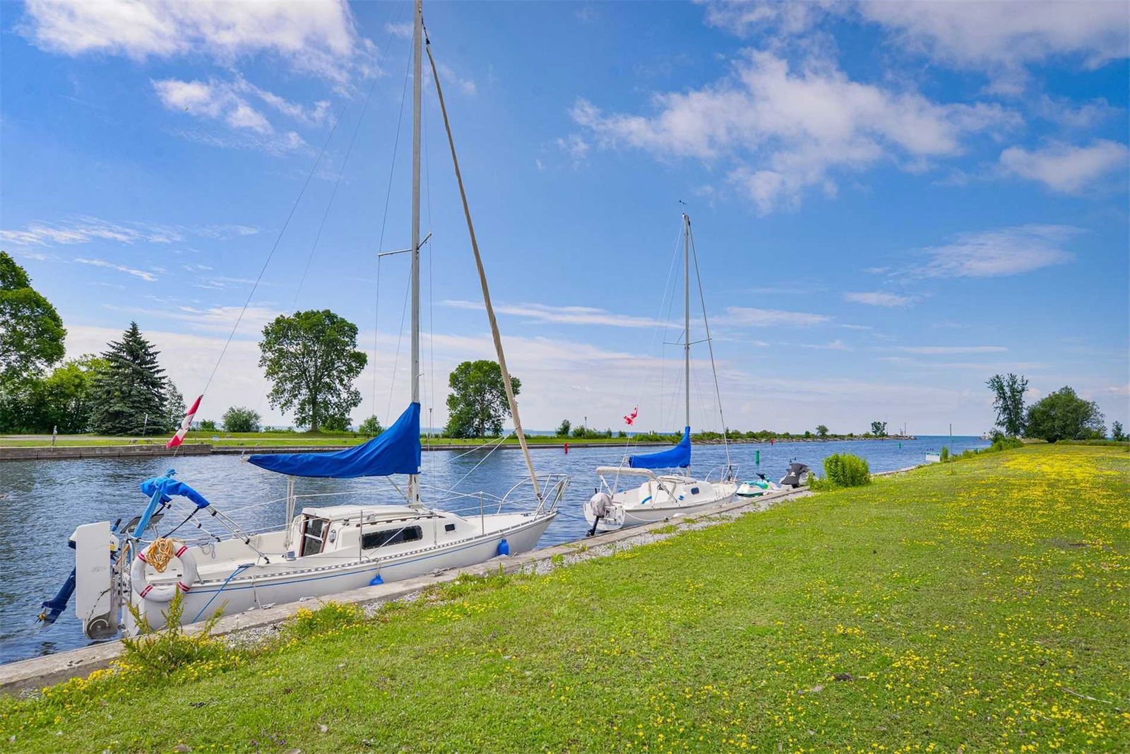 1 Paradise Condos, Ramara, Toronto