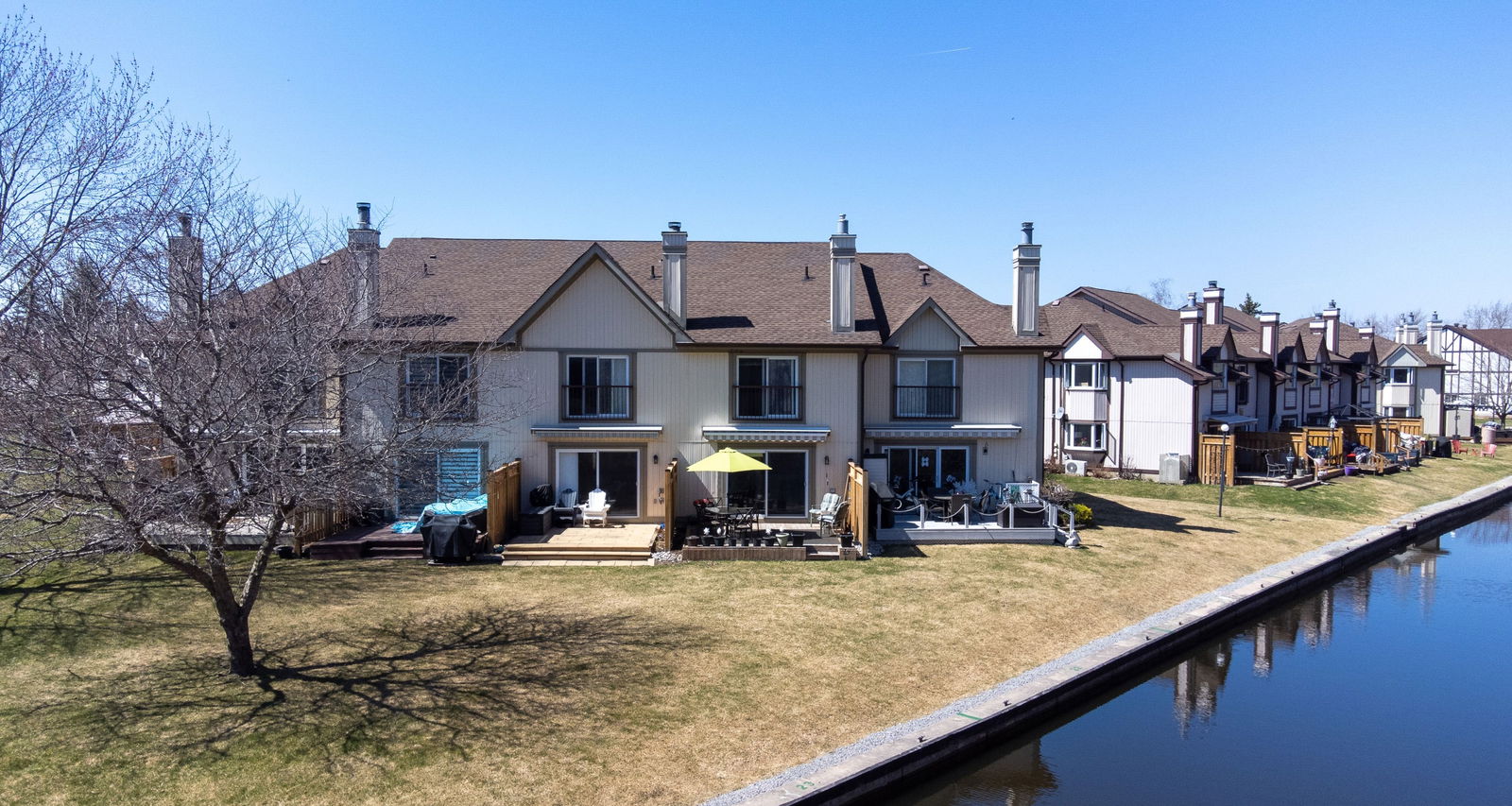 21 Laguna Condos, Ramara, Toronto