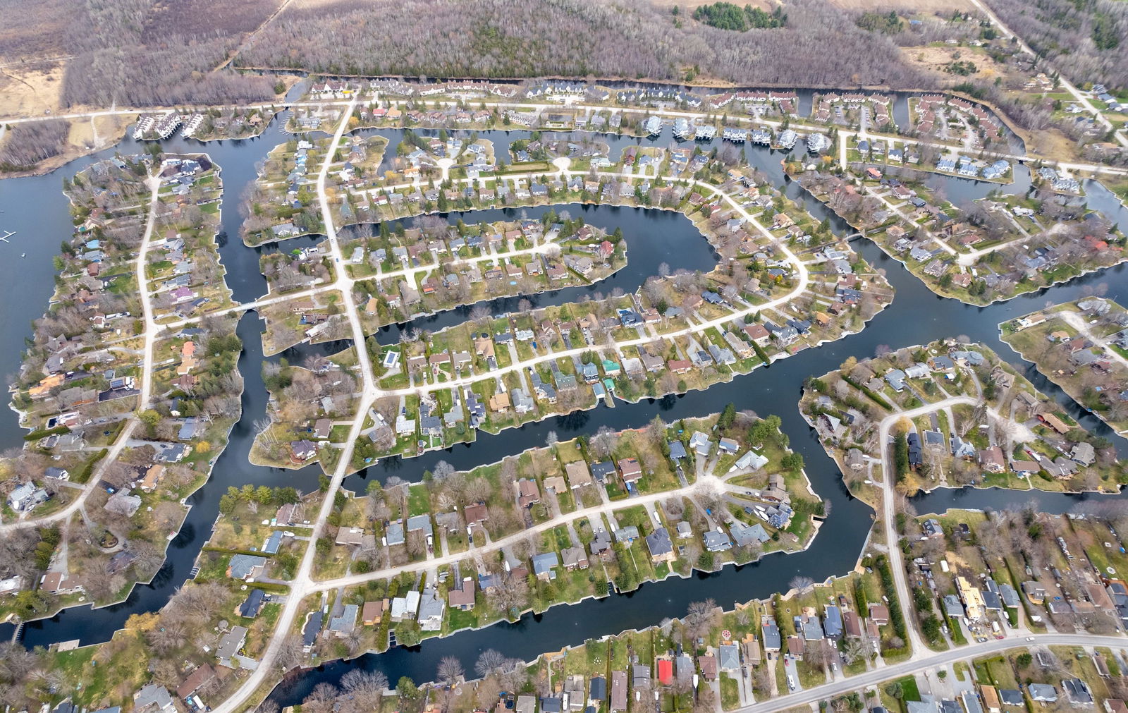 41 Laguna Condos, Ramara, Toronto