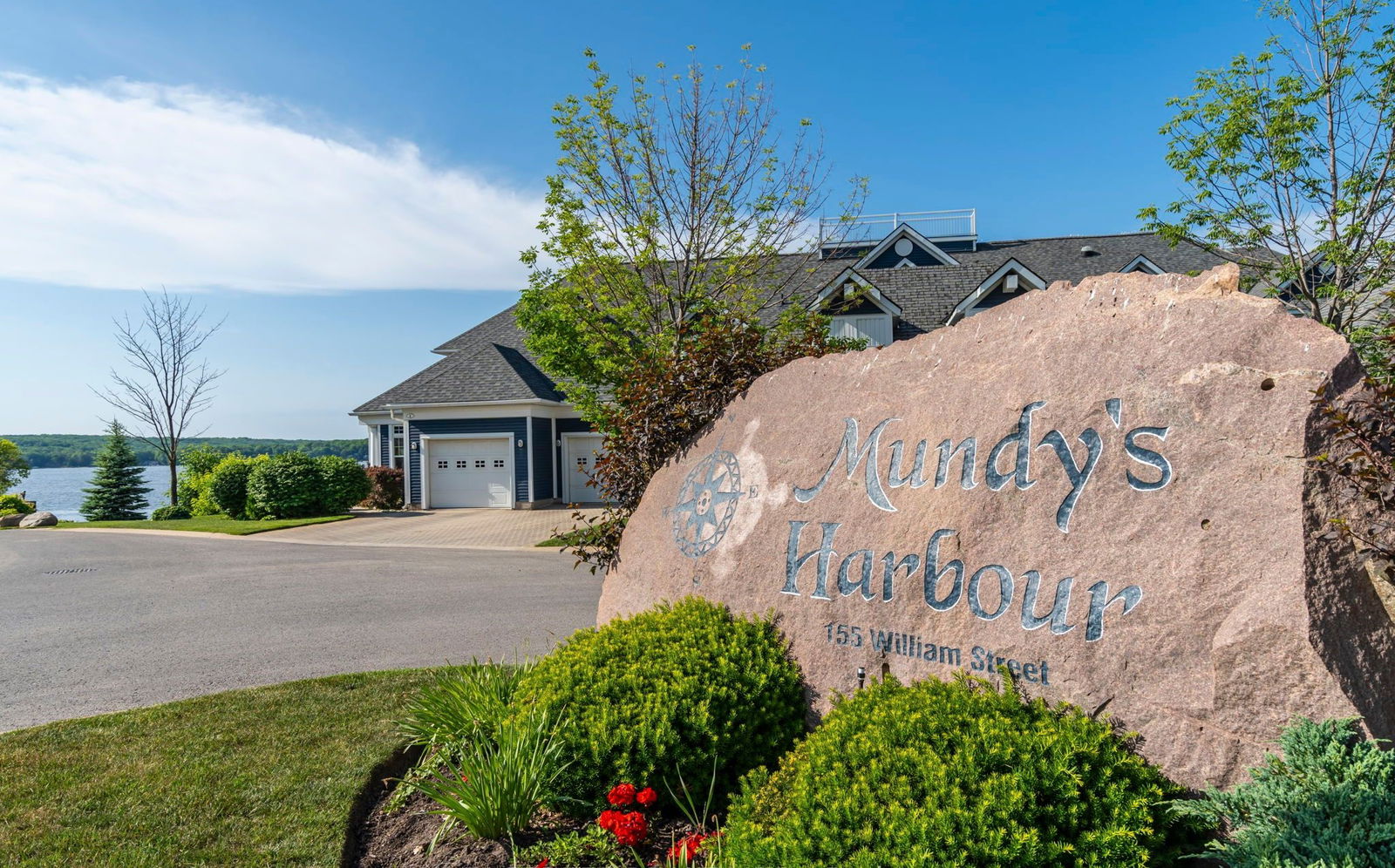 Mundy's Harbour Condominiums, Midland, Toronto