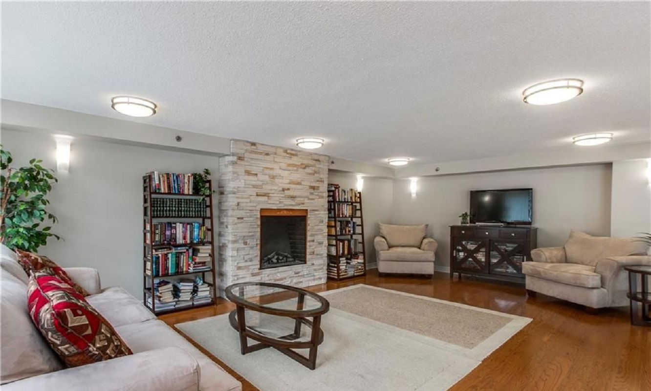 Lounge — Tiffin Pier, Midland, Toronto