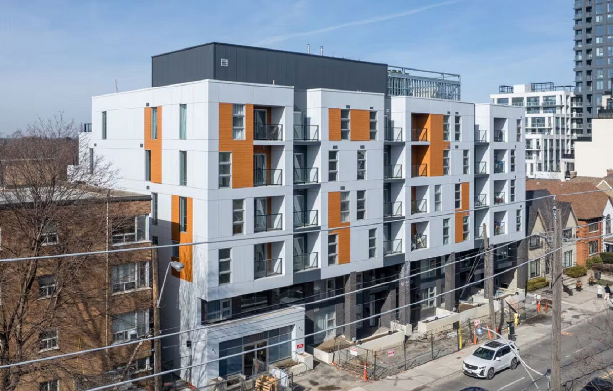 2000 Bathurst Street, Midtown, Toronto