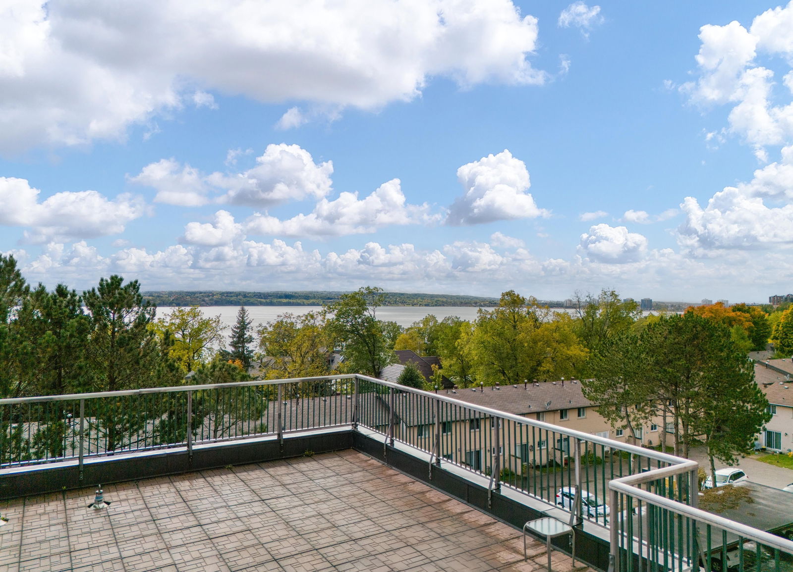 Rooftop Deck — South Winds Terrace, Oro-Medonte, Toronto