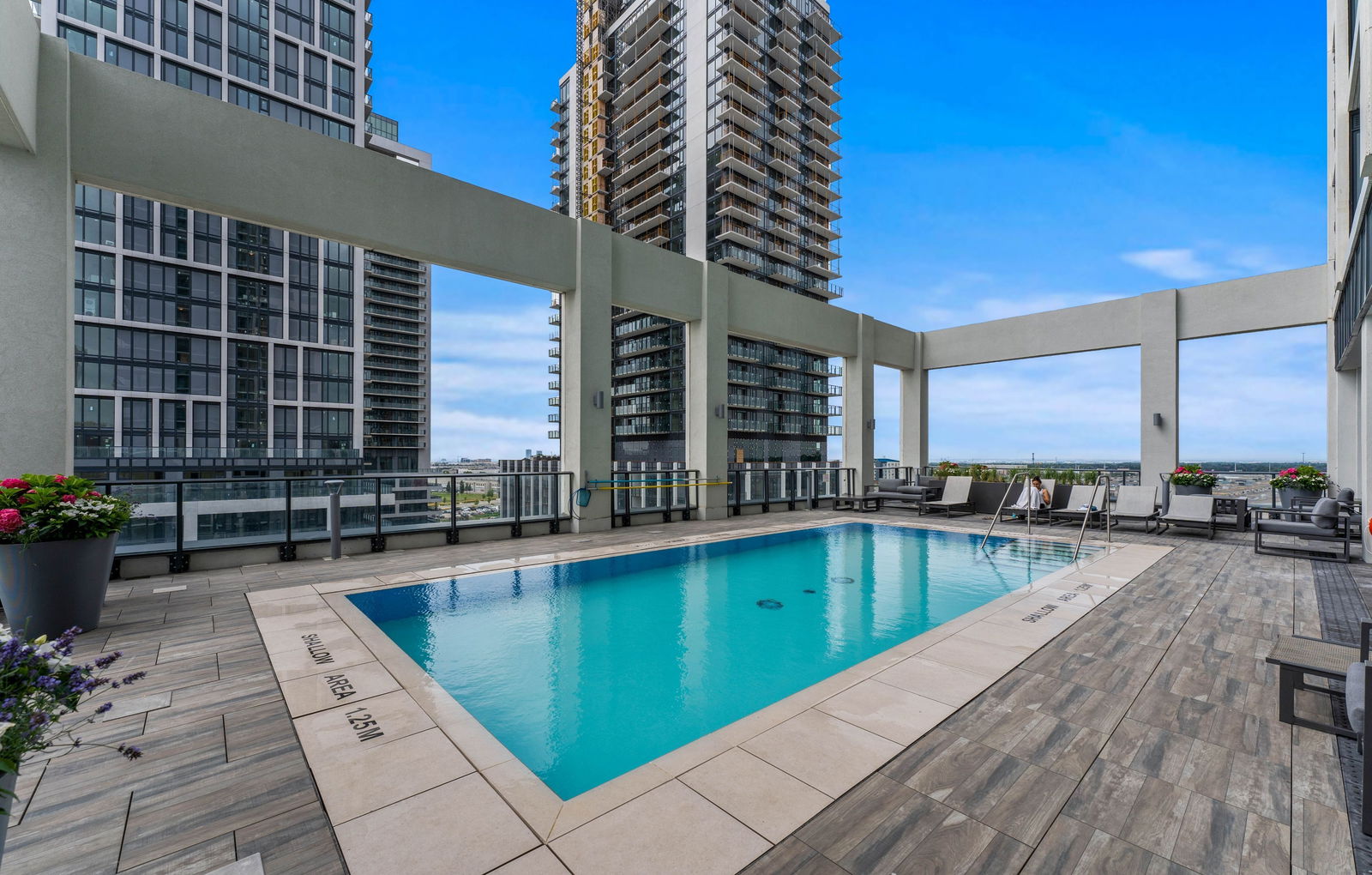 Pool — Chrisma Condos Phase II, Vaughan, Toronto