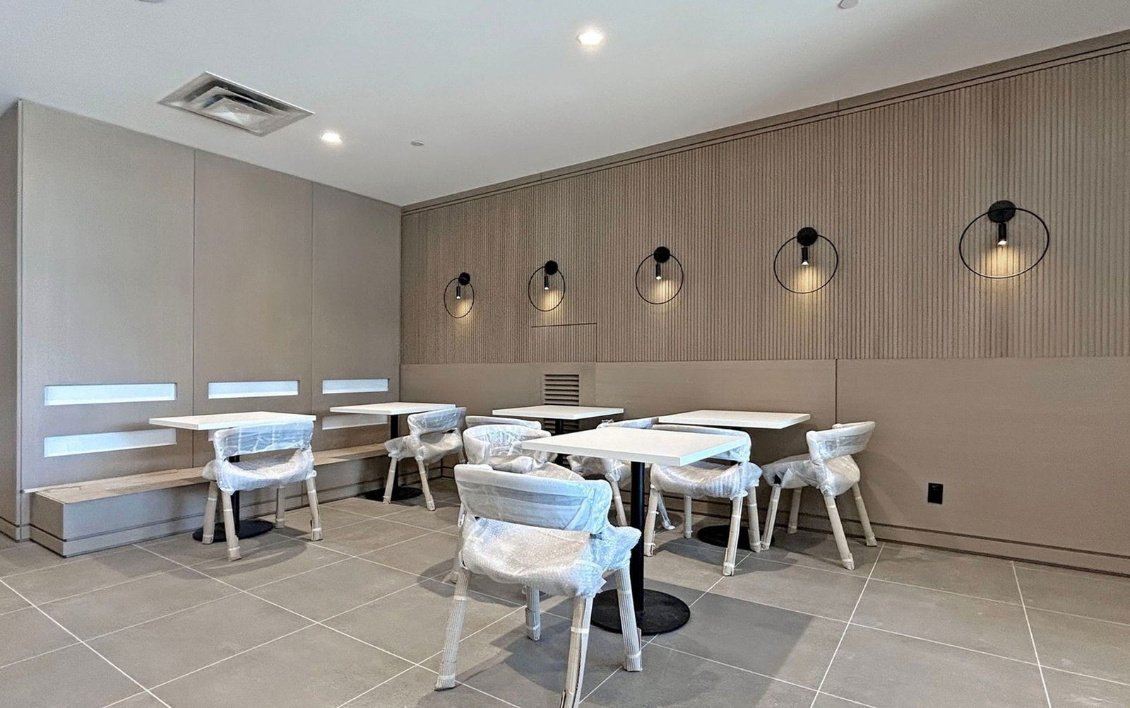 Party Room — Beverley at the Thornhill, Vaughan, Toronto