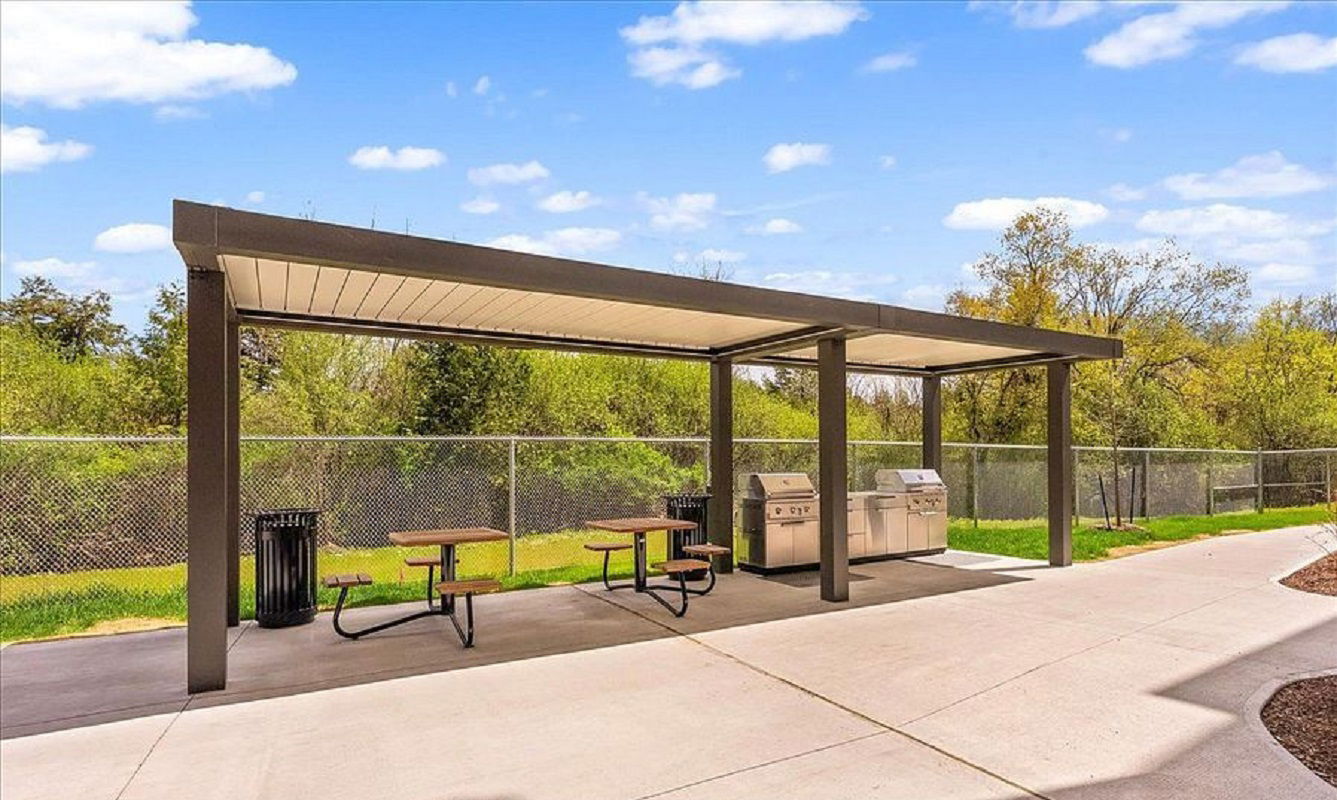 BBQ — Charing Cross Condos, Oshawa, Toronto