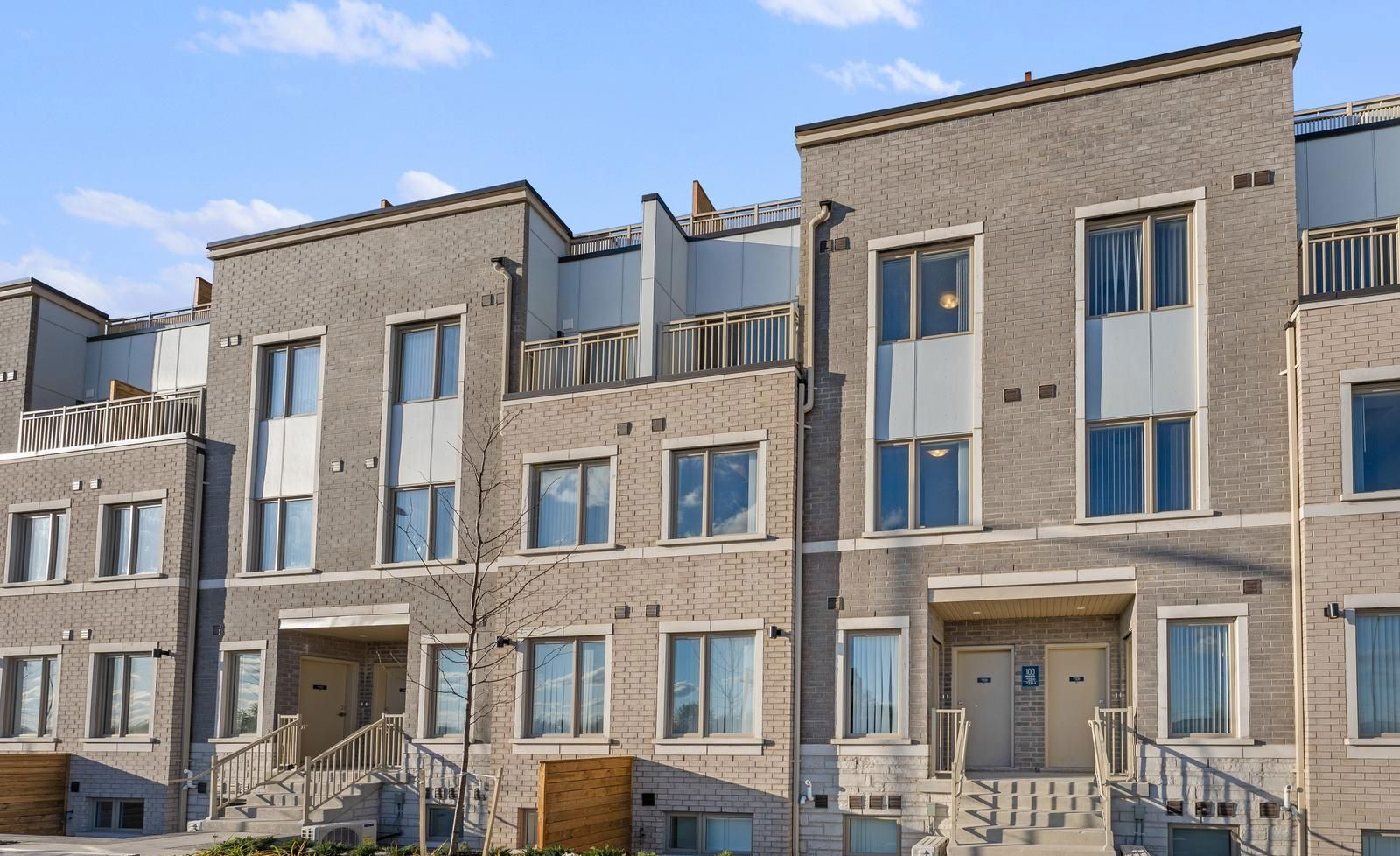 Exterior Side — M2 Towns, Vaughan, Toronto