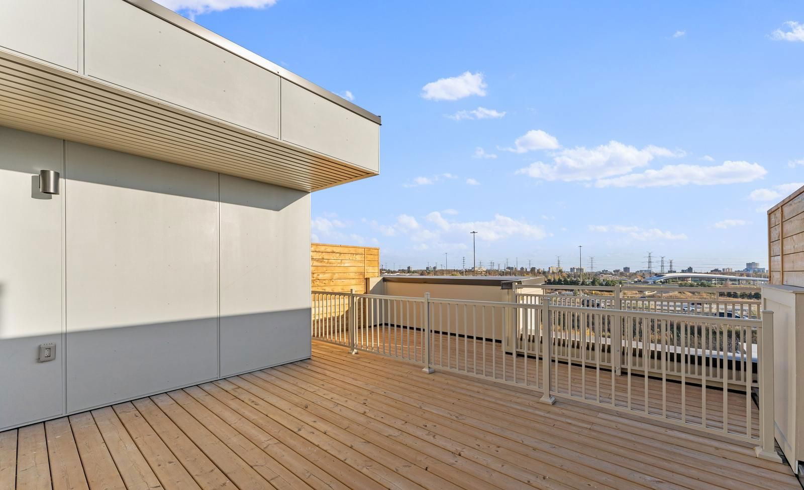 Rooftop Deck — M2 Towns, Vaughan, Toronto