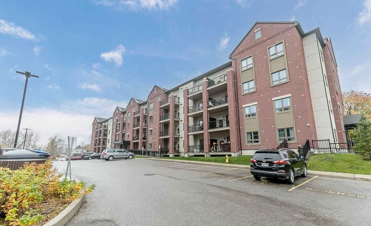 Exterior Side — Banting Square, New Tecumseth, Toronto
