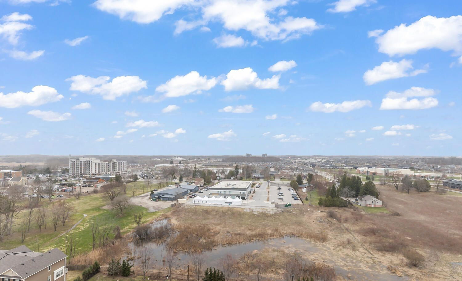 Skyline — Northcliff, London, Toronto