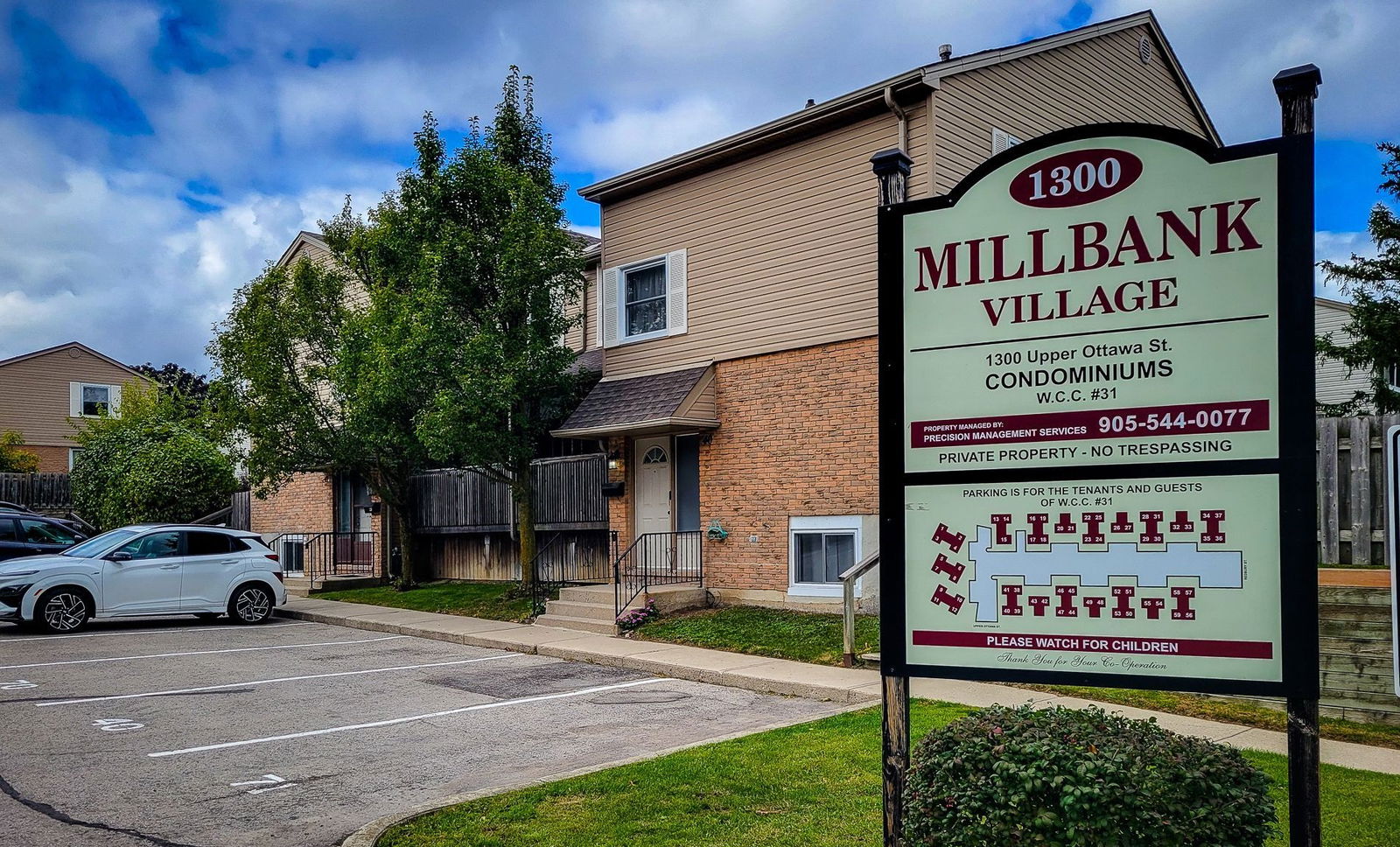 Millbank Village, Hamilton, Toronto