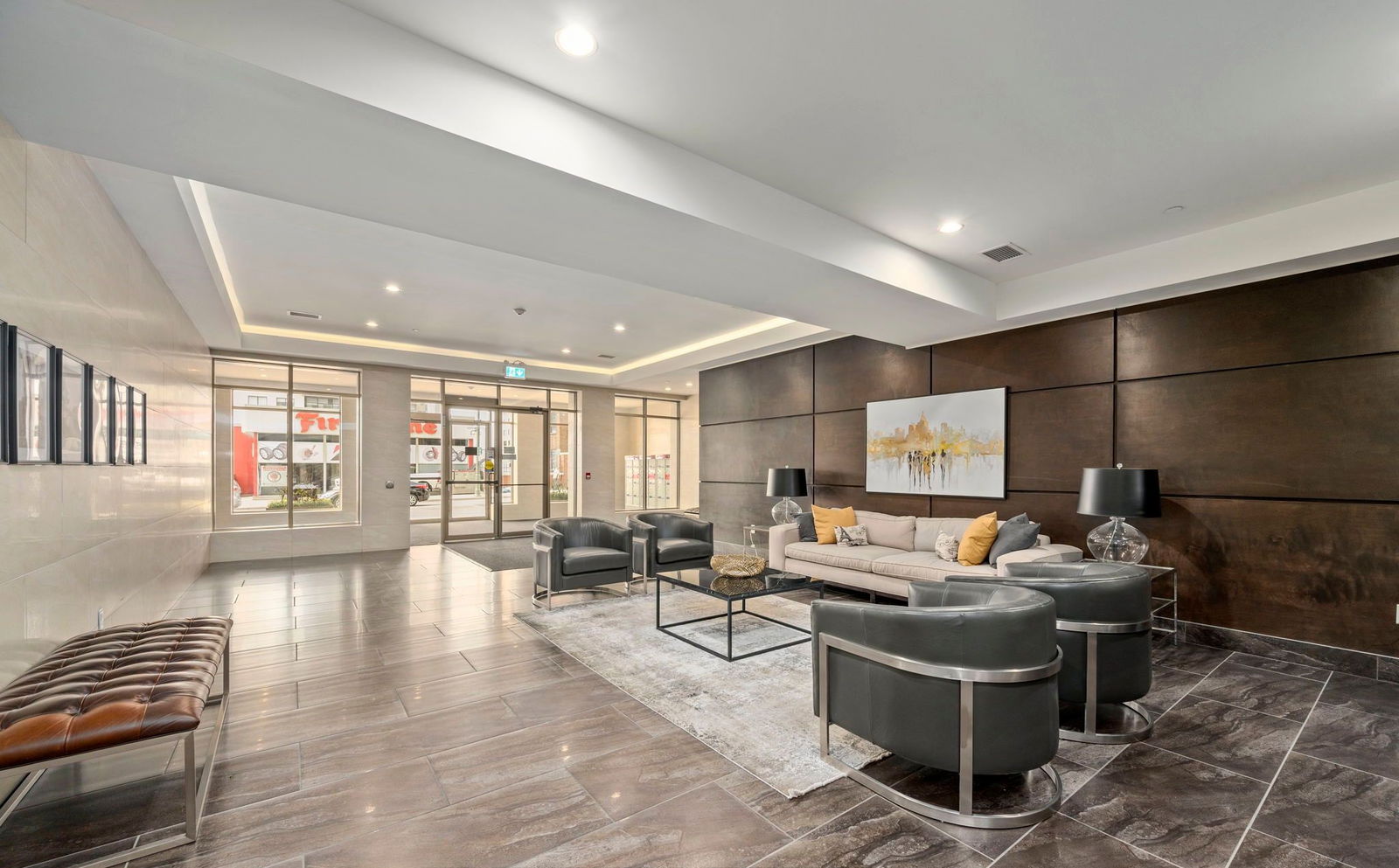 Lobby — Renaissance II, London, Toronto