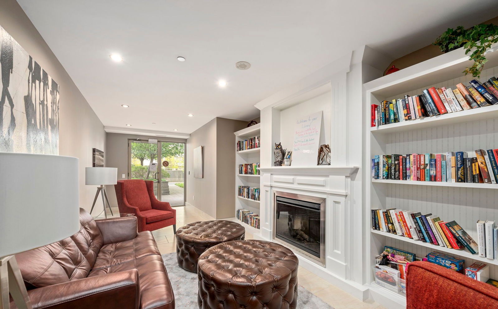 Library — Renaissance II, London, Toronto