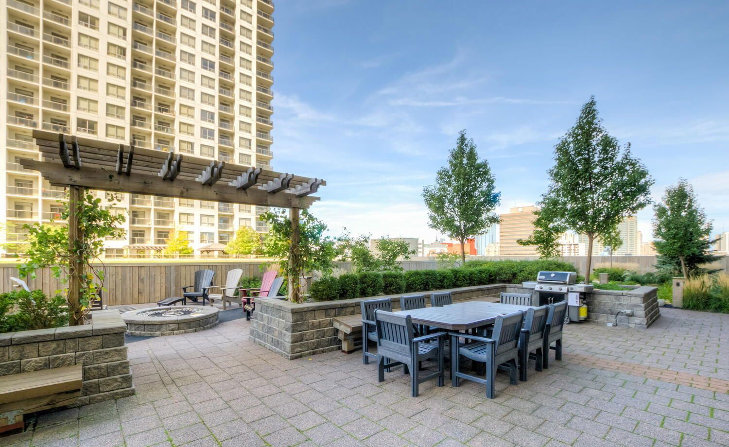 Rooftop Deck — Renaissance II, London, Toronto