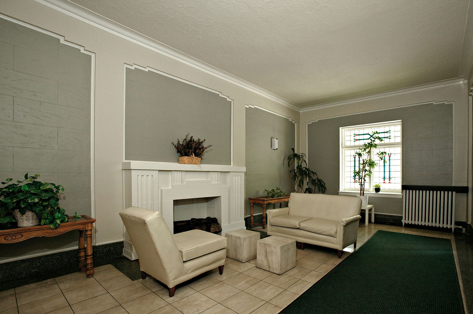 Lobby — Mayfair Mansions, Midtown, Toronto